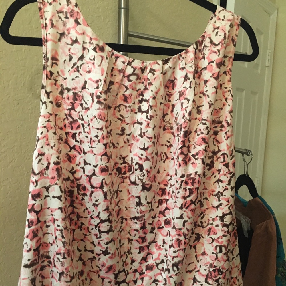 Kenneth Cole Reaction Sleeveless shirt.
